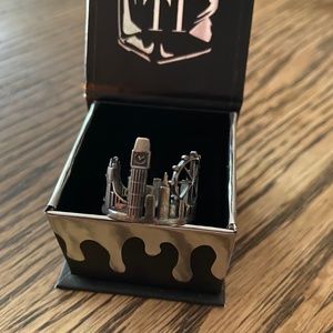 Tristan Ikaika Ring - GOD SAVE THE ICE edition